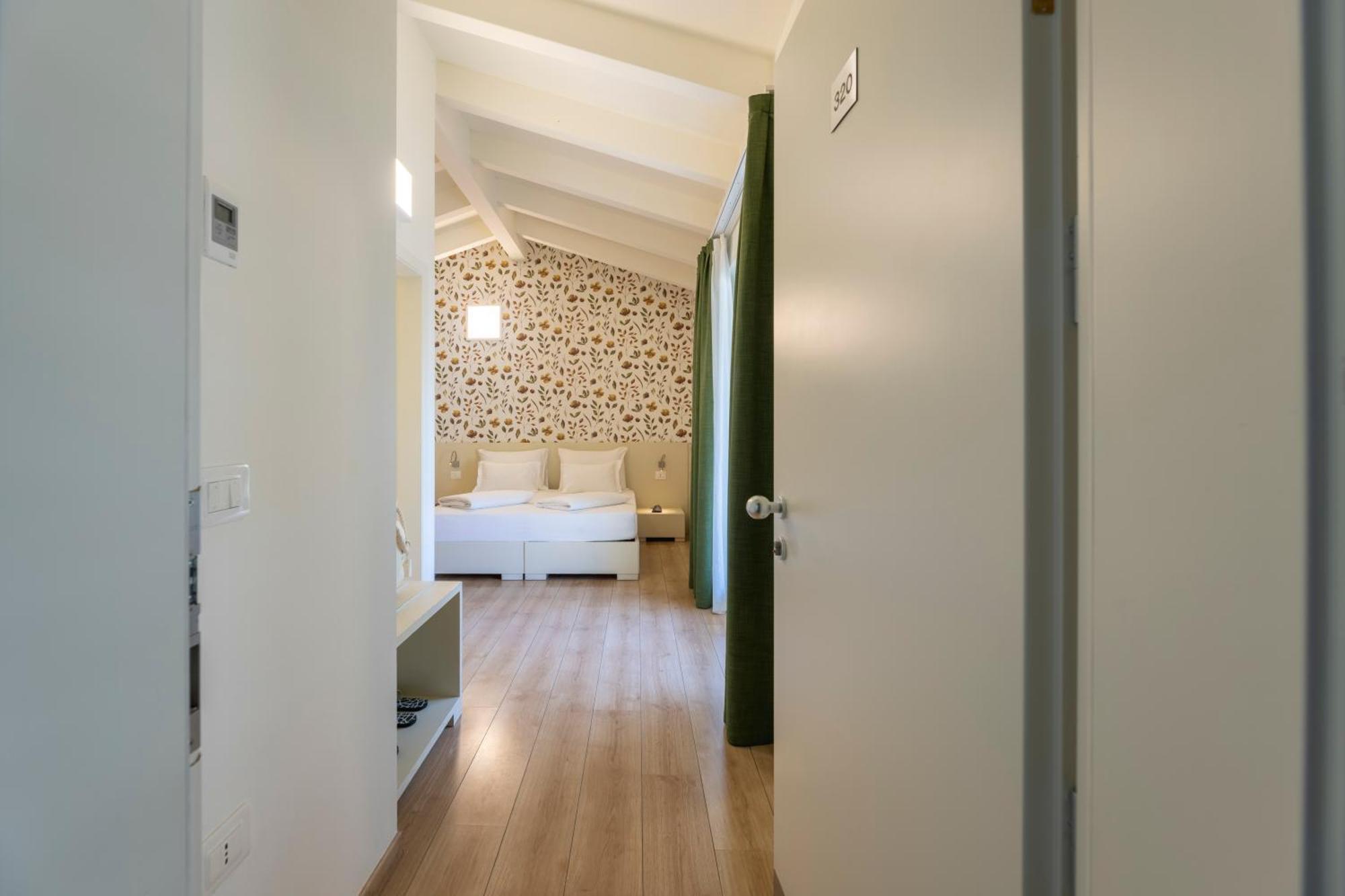 טורבולה Hi Hotels Torbole - Pool & Spa מראה חיצוני תמונה
