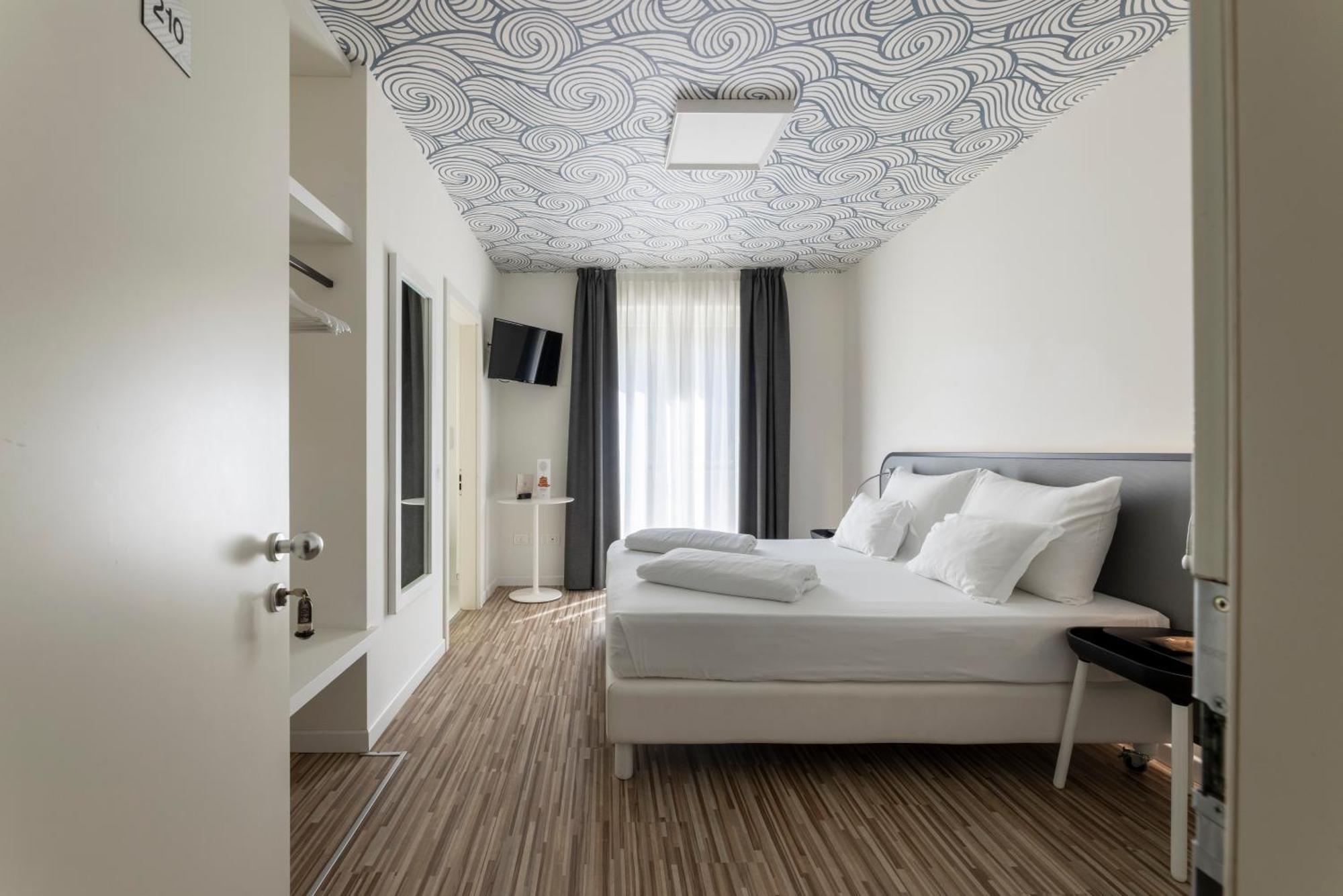 טורבולה Hi Hotels Torbole - Pool & Spa מראה חיצוני תמונה